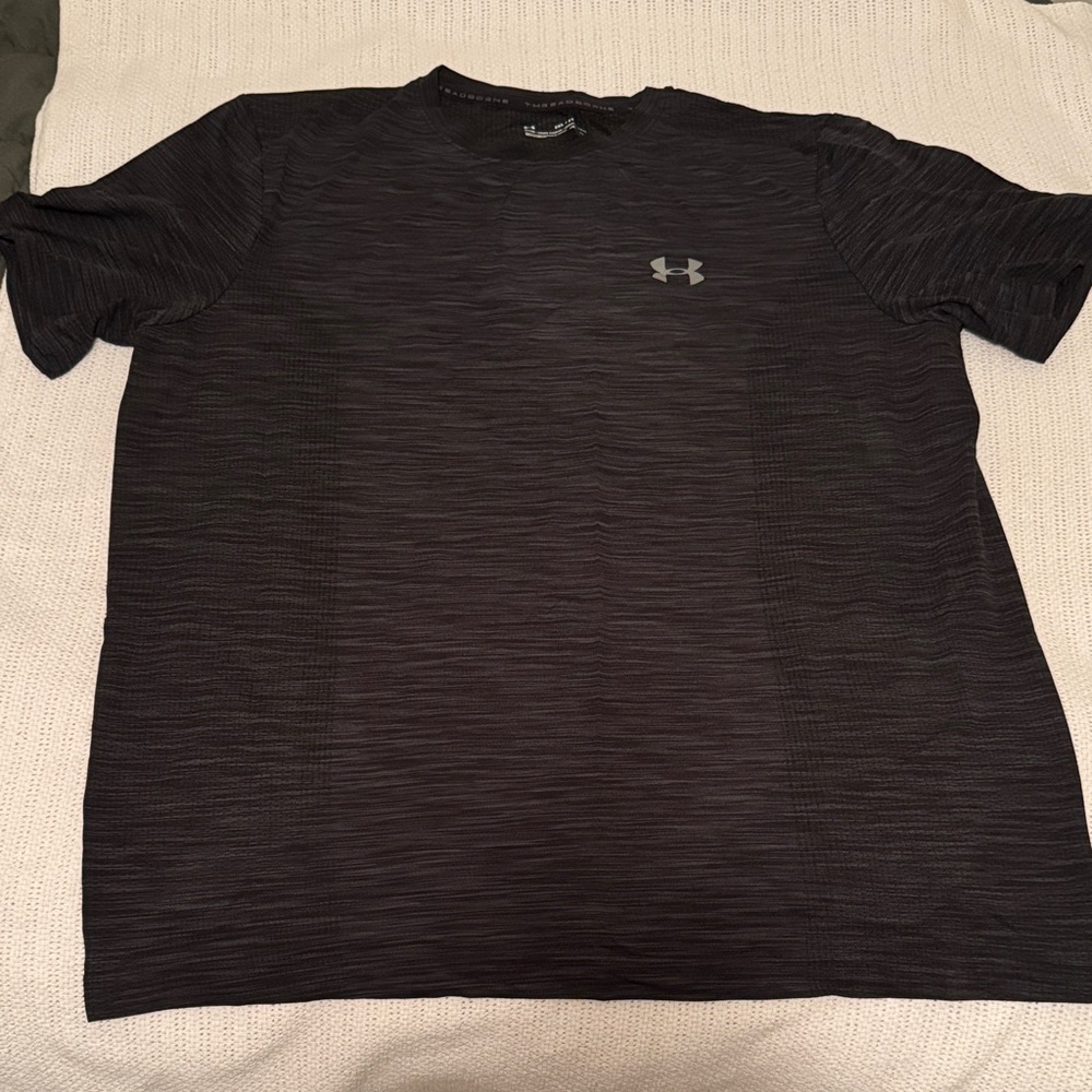 Under Armour Men's Charcoal Short Sleeve Tee